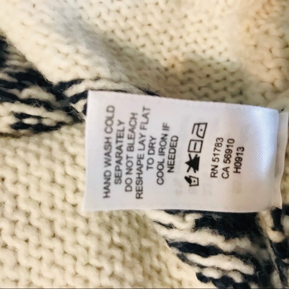 Maurices swater cardigan size:xs - Picture 5 of 5